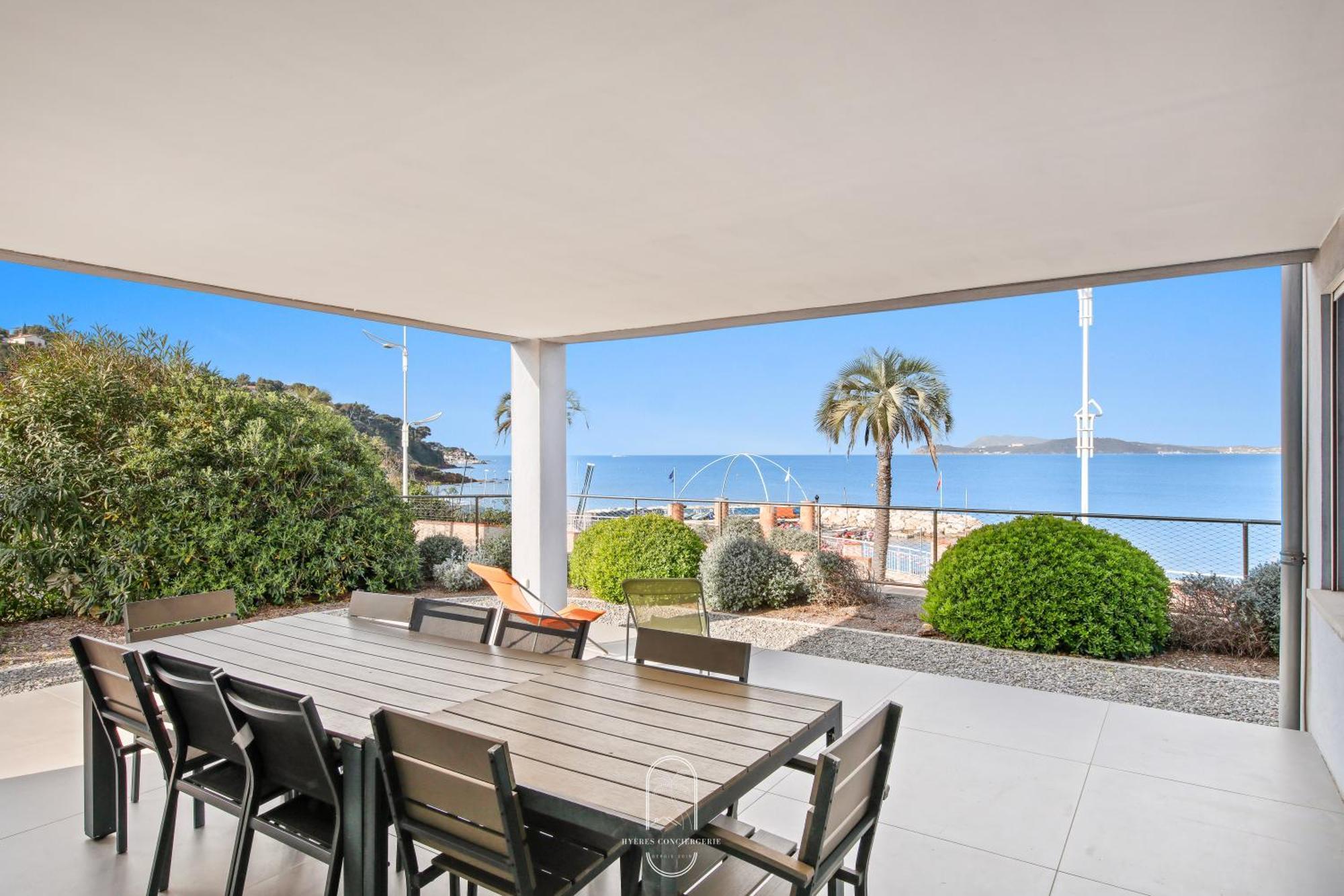 Villa Antoine Appartement Rdj Vue Mer Clim Wifi Parking Plage 50M La Garonne Le Pradet Eksteriør bilde