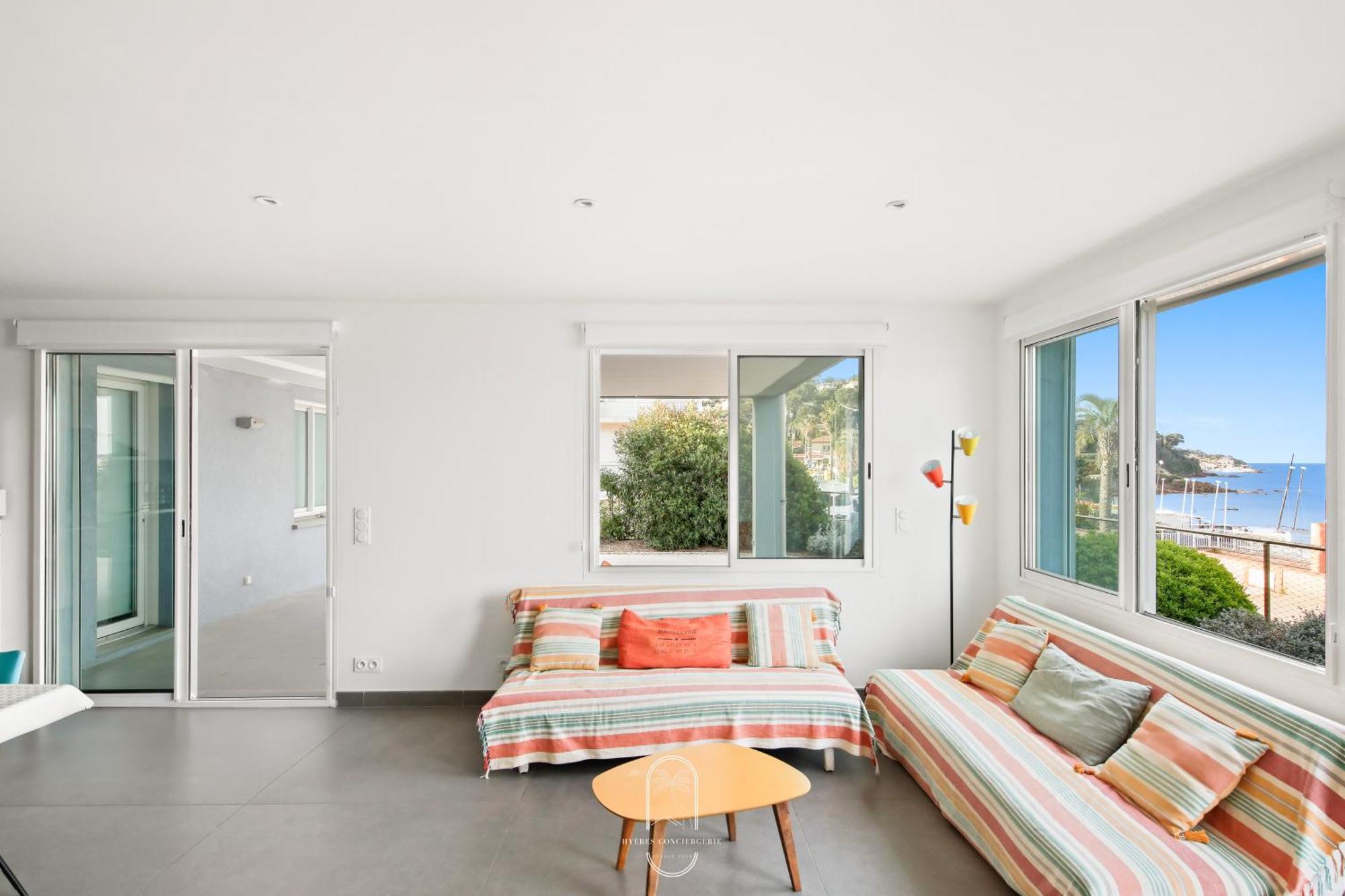 Villa Antoine Appartement Rdj Vue Mer Clim Wifi Parking Plage 50M La Garonne Le Pradet Eksteriør bilde