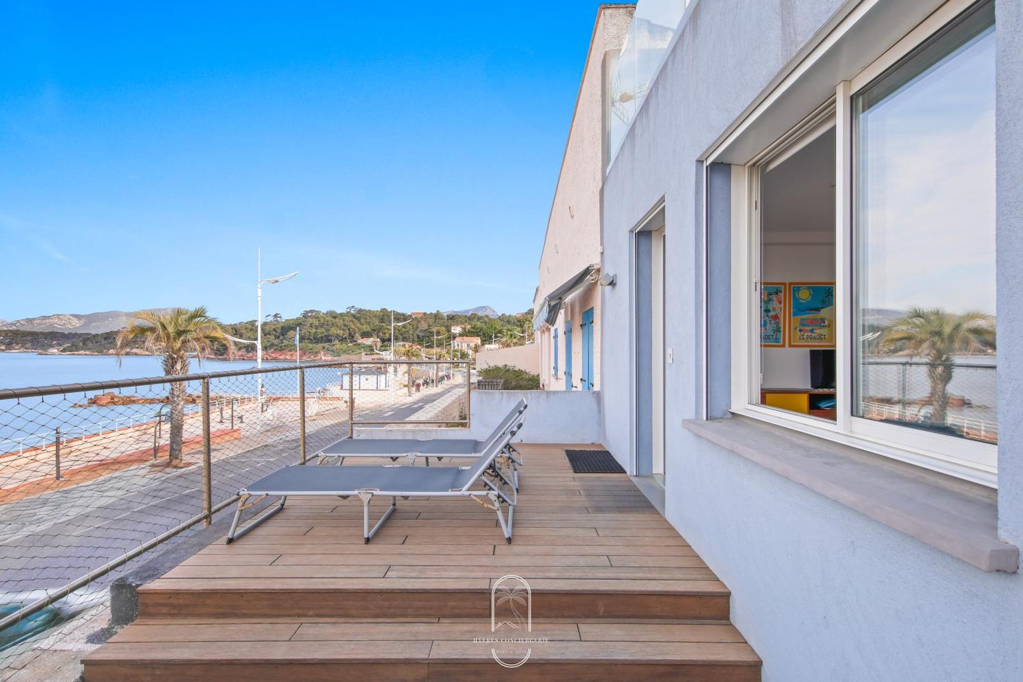 Villa Antoine Appartement Rdj Vue Mer Clim Wifi Parking Plage 50M La Garonne Le Pradet Eksteriør bilde