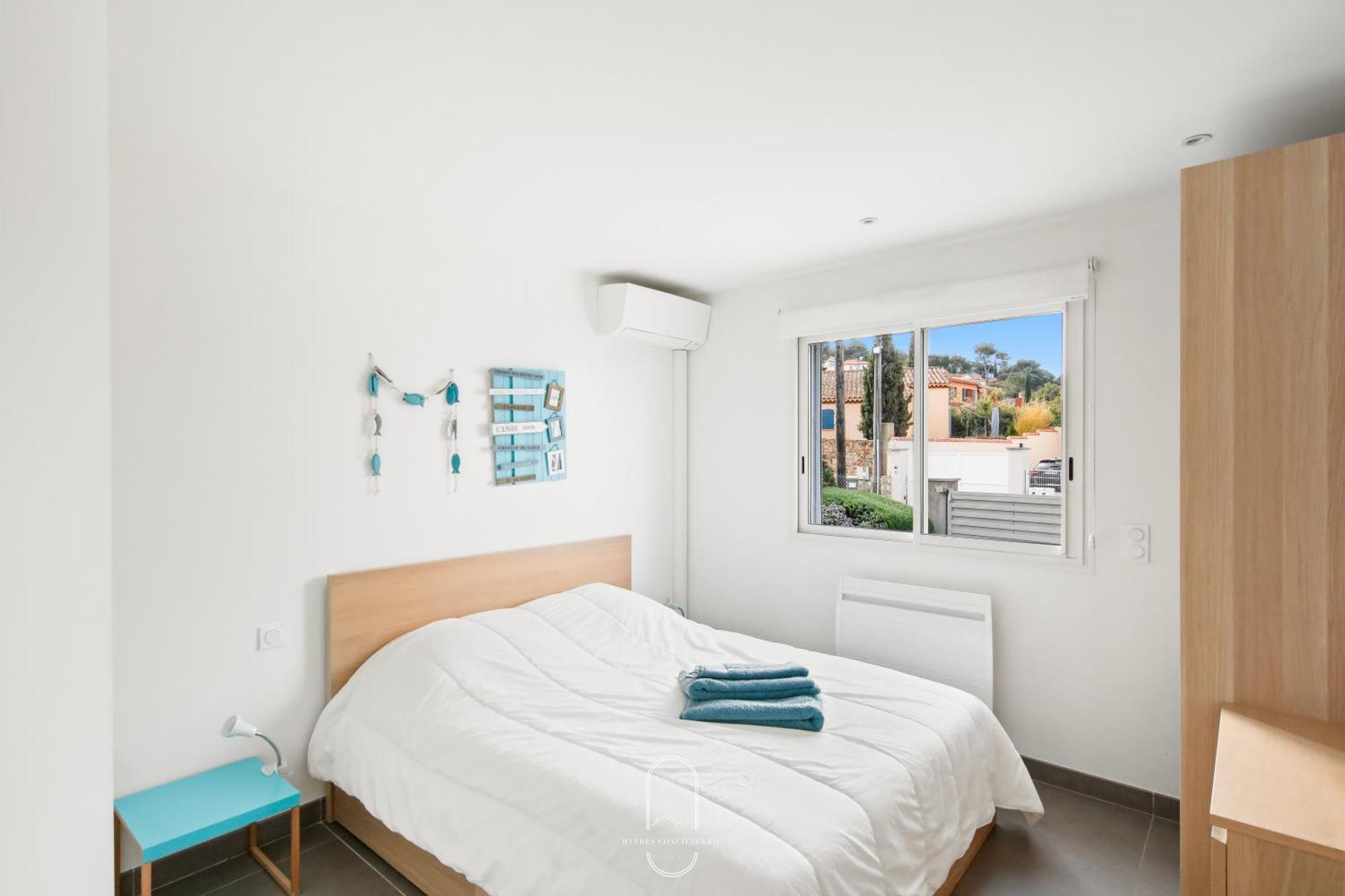 Villa Antoine Appartement Rdj Vue Mer Clim Wifi Parking Plage 50M La Garonne Le Pradet Eksteriør bilde