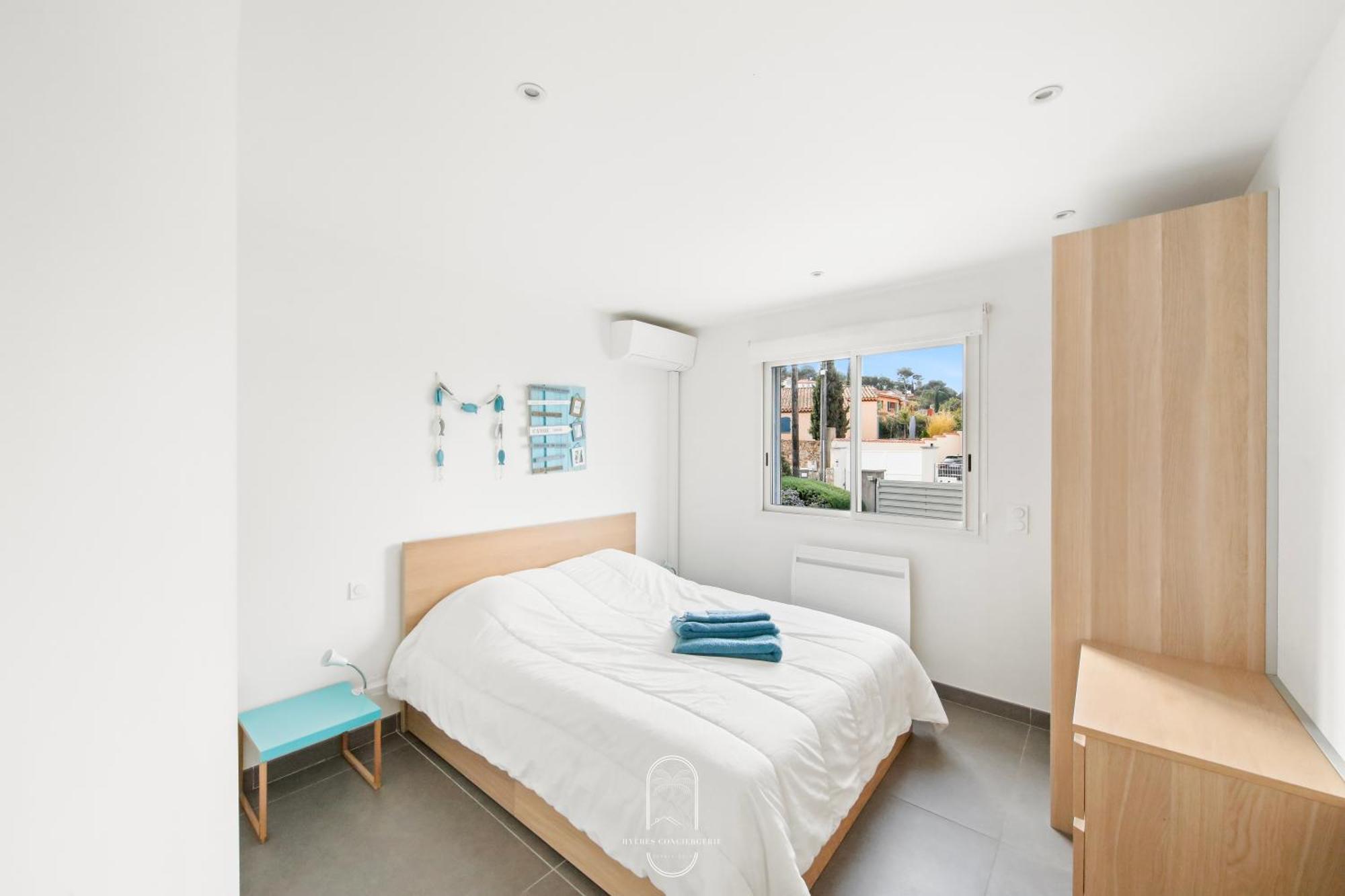 Villa Antoine Appartement Rdj Vue Mer Clim Wifi Parking Plage 50M La Garonne Le Pradet Eksteriør bilde